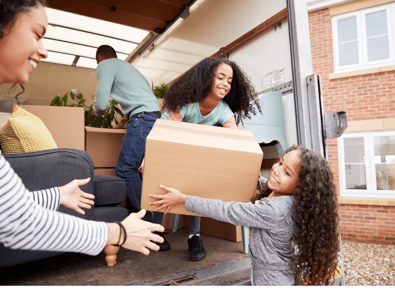 Unloading moving van Shutterstock_1470575207
