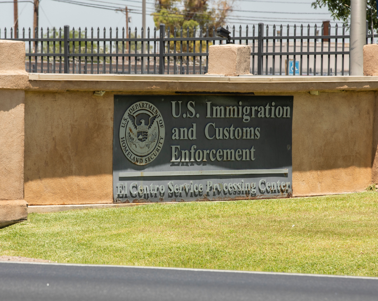 Landlords: What to Do if ICE Arrives at Your Rental