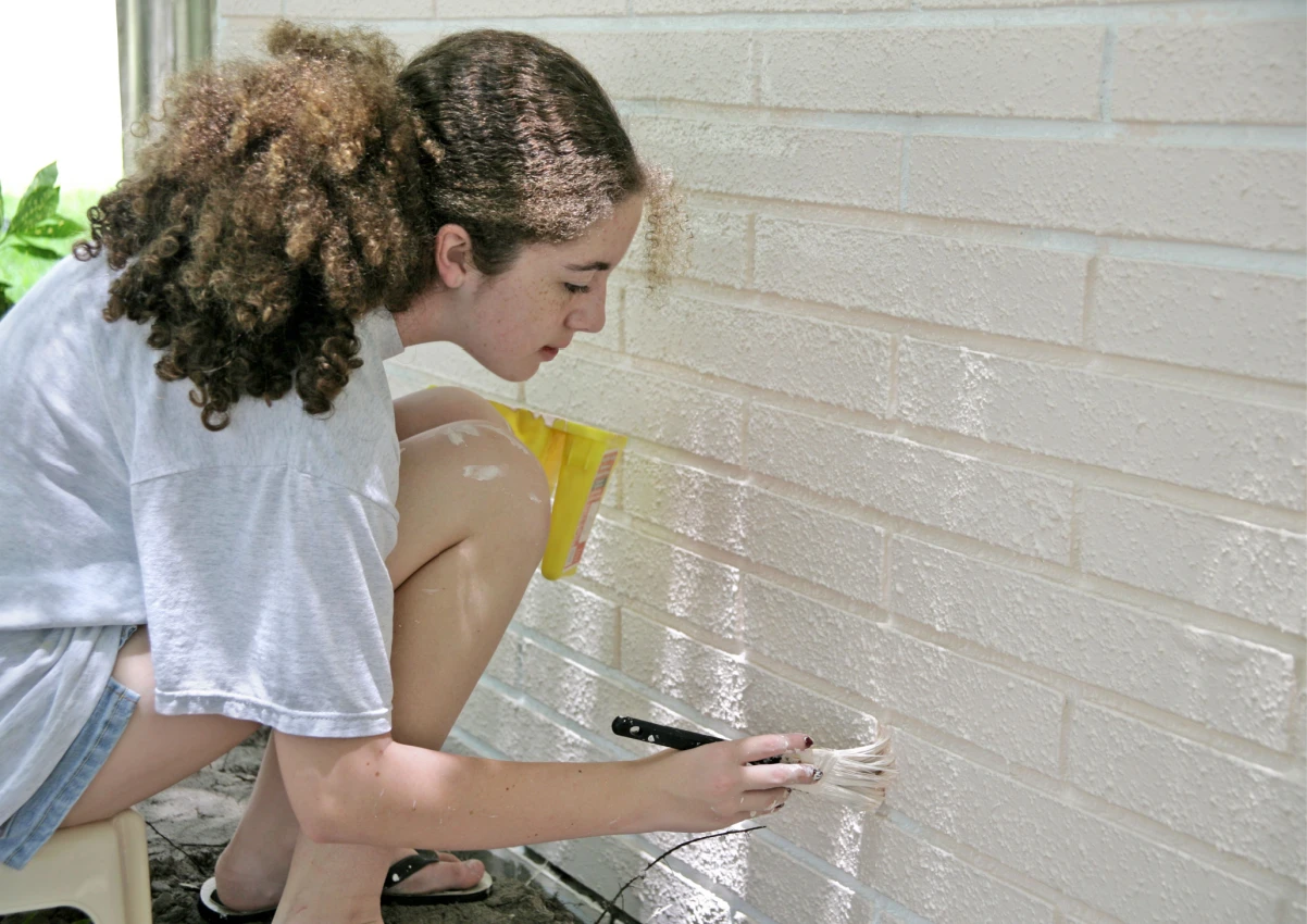 Outdoor Maintenance Services That Pay Off