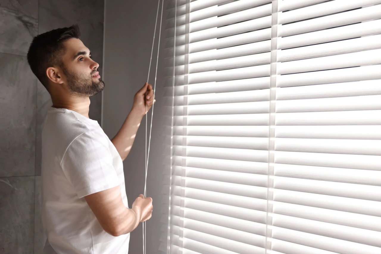 Who Is Responsible for Blinds in a Rental Property?