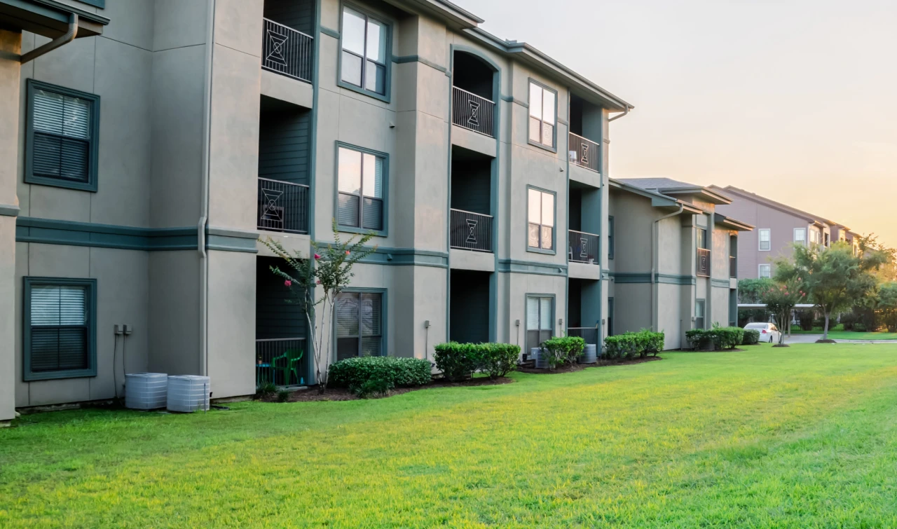 What Is A Garden Apartment & Should You Invest In One?