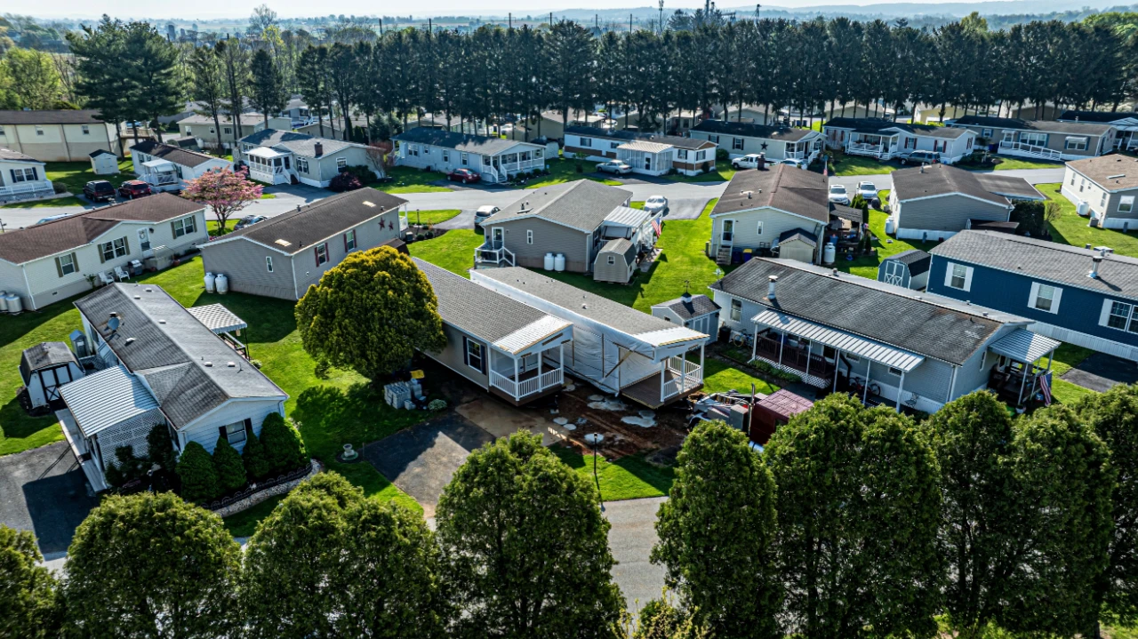 Why Mobile Home Investing is Gaining Momentum in 2025