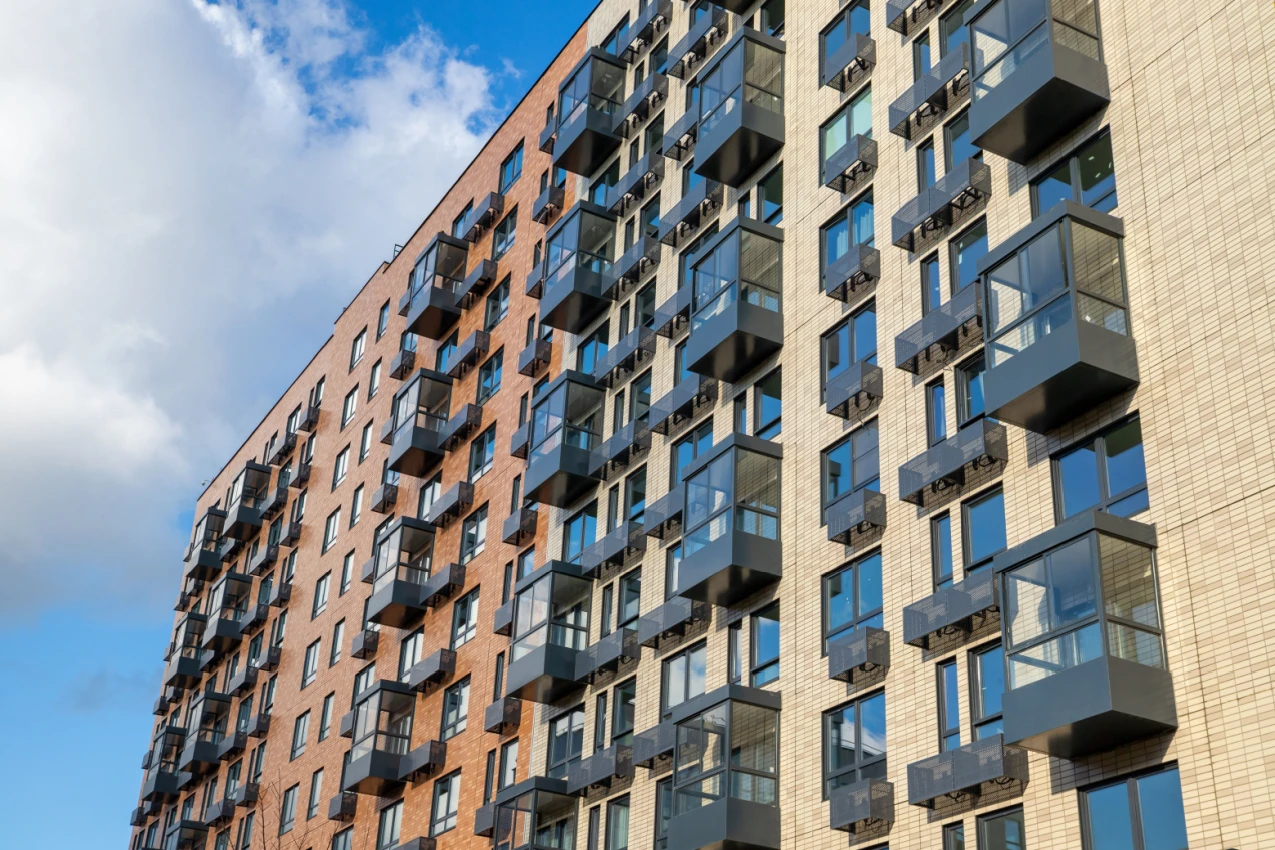 Apartment building Shutterstock_2727905621