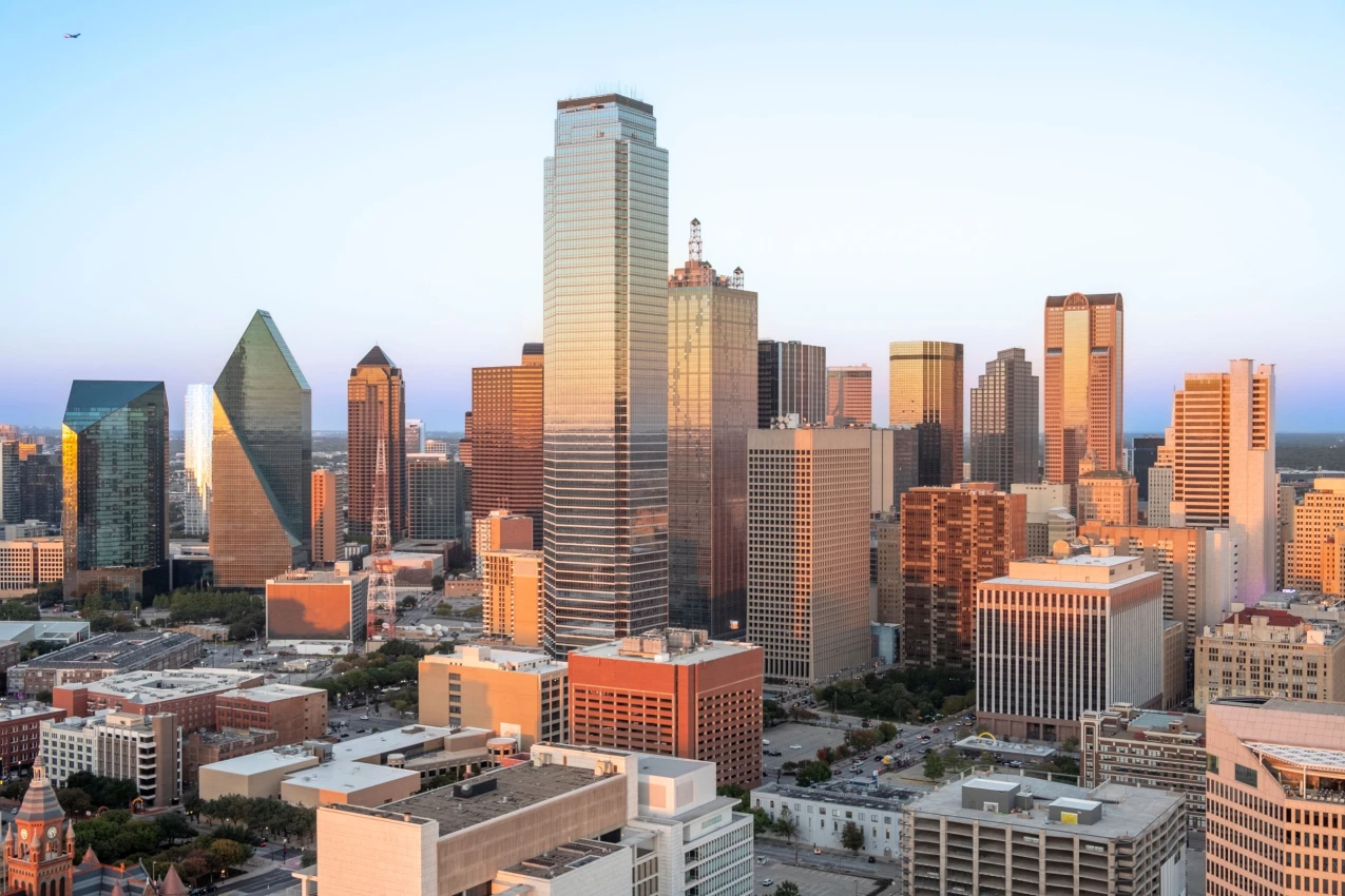 Dallas Shutterstock_2469850765