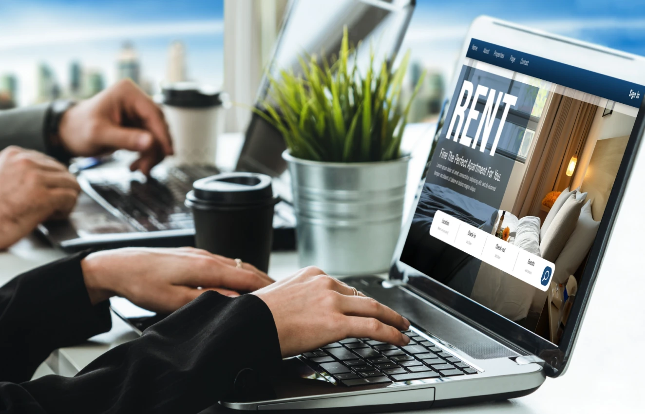 Apartment for rent online Shutterstock_2481033389 (1)