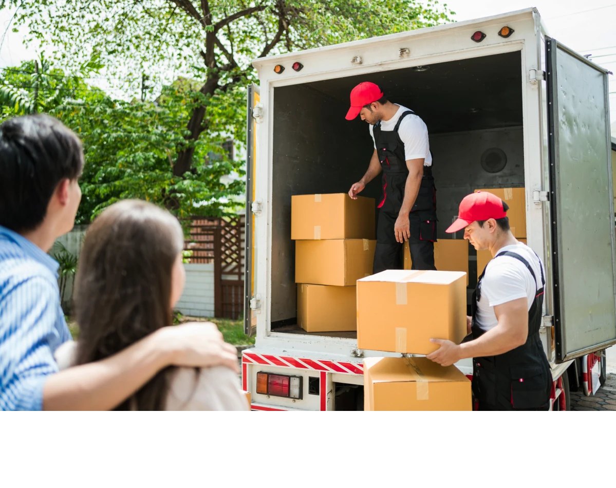 Moving day Shutterstock_2454415233