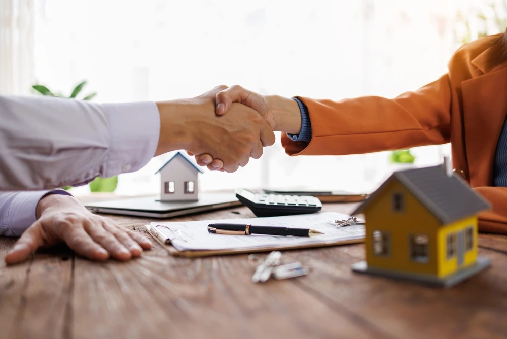 Making a deal shutterstock_2758563883