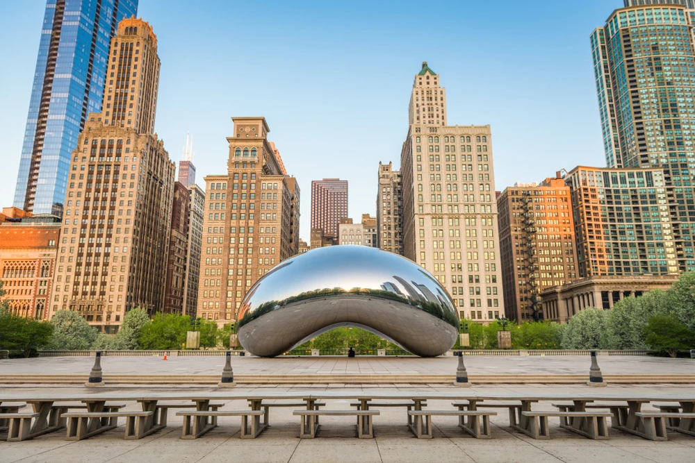 Chicago Bean + apartments shutterstock_2650462273